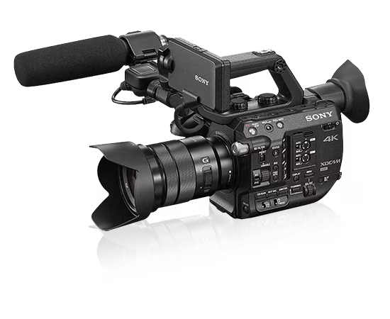 Видеокамера Sony FS5, позволяющая получать качественную картинку в онлайн-трансляции.